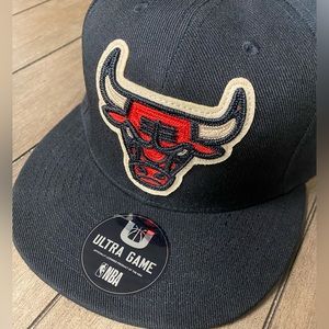 New Chicago Bulls Embroidered Patch SnapBack Hat New with Tags
